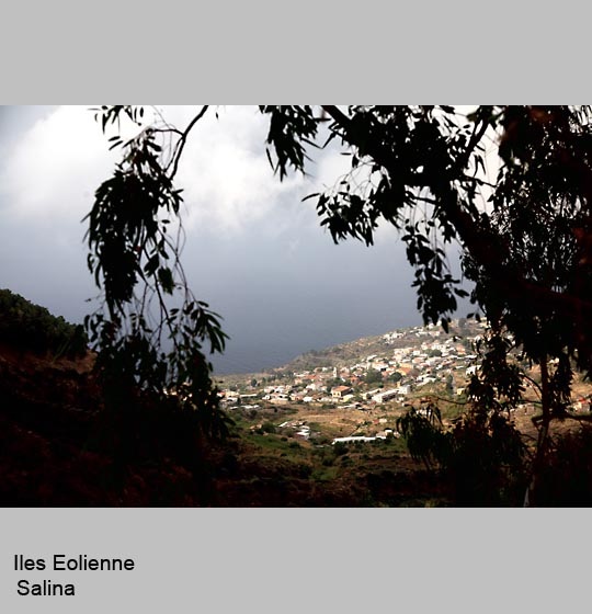 ile_eolienne/salina/salina3.jpg